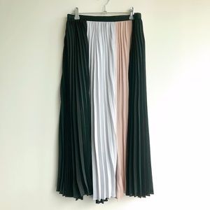 [SOLD] BCBGMAXAZRIA Colorblock Plisse Midi Skirt